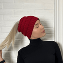 PonyCap® Beanie – Strickmütze für minimalistische Pferdeschwänze